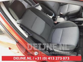 Mazda 5 5 (CR19), MPV, 2004 / 2010 1.8i 16V picture 12