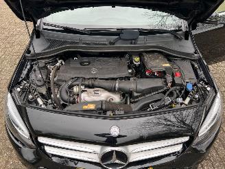 Mercedes B-klasse B180 Amibition Automaat picture 16