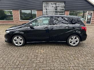 Mercedes B-klasse B180 Amibition Automaat picture 6