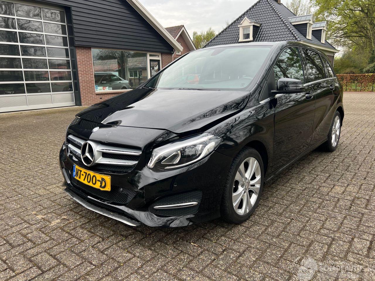 Mercedes B-klasse B180 Amibition Automaat