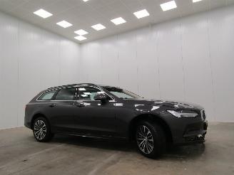 Avarii autoturisme Volvo V-90 2.0 B4 Autom. Hybrid  Momentum Navi 2021/7