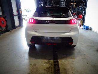 Peugeot 208 1.2 THP AUTOMAAT picture 2