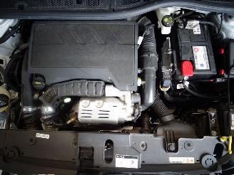 Peugeot 208 1.2 THP AUTOMAAT picture 4