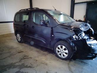 Opel Combo 1.5 CDTI picture 3