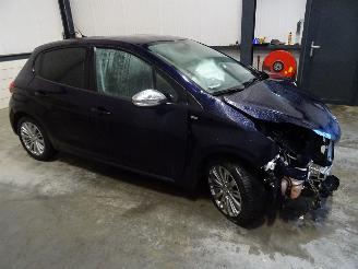 rozbiórka samochody osobowe Peugeot 208 1.2 VTI 2017/7