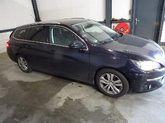 Peugeot 308 SW 1.6 BLEU HDI picture 2