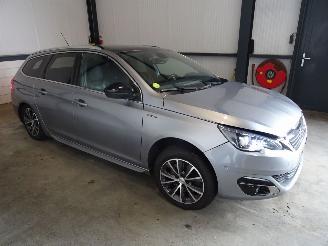 Salvage car Peugeot 308 2.0 BLUE HDI 2016/6