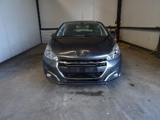 Vrakbiler auto Peugeot 208 1.2 VTI 2016/3