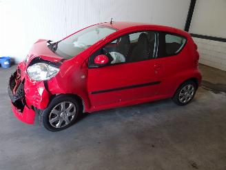 Uttjänta bilar auto Peugeot 107 1.0 2010/6