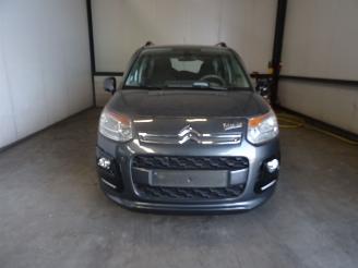 Salvage car Citroën C3 picasso 1.6 VTI AUTOMAAT 2013/11