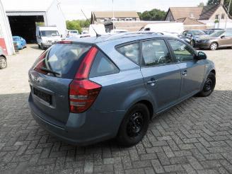 Kia Cee d  picture 6