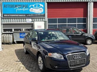 Vrakbiler auto Audi A4 A4 (B7), Sedan, 2004 / 2008 2.0 20V 2005/2