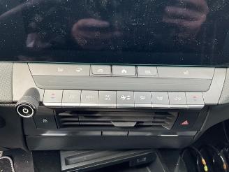 Opel Astra 1.2 Turbo Elegance picture 9