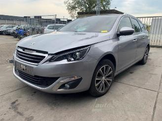 Salvage car Peugeot 308 308 SW (L4/L9/LC/LJ/LR), Combi 5-drs, 2014 / 2021 1.6 BlueHDi 120 2015/11