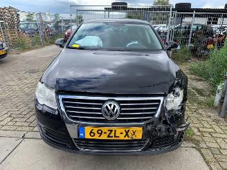Volkswagen Passat  picture 2