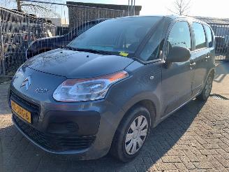 krockskadad bil auto Citroën C3 picasso  2009/9