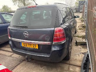 Opel Zafira  picture 4