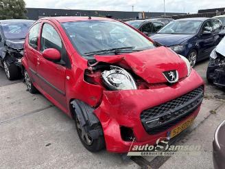 Vrakbiler auto Peugeot 107 107, Hatchback, 2005 / 2014 1.0 12V 2011/11