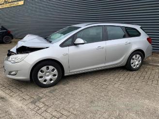 Opel Astra Astra J Sports Tourer (PD8/PE8/PF8), Combi, 2010 / 2015 1.4 16V ecoFLEX picture 2