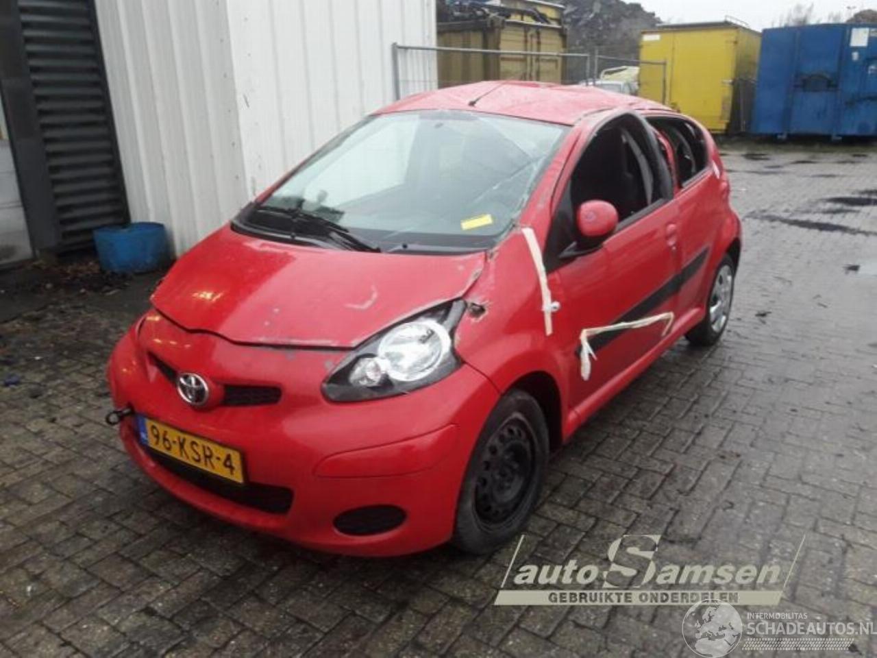 Toyota Aygo Aygo (B10), Hatchback, 2005 / 2014 1.0 12V VVT-i