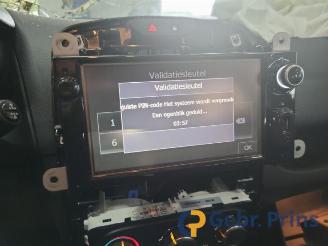 Renault Clio Clio IV Estate/Grandtour (7R), Combi 5-drs, 2012 / 2021 0.9 Energy TCE 90 12V picture 9