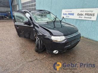 Sloopauto Mitsubishi Outlander Outlander (GF/GG), SUV, 2012 / 2022 2.0 16V PHEV 4x4 2013/12
