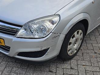 Opel Astra 1.6 16V Hatchback 4Dr Benzine 1.598cc 85kW (116pk) FWD picture 2