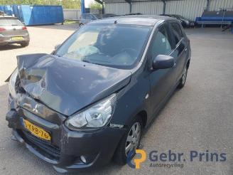 Mitsubishi Space-star Space Star (A0), Hatchback, 2012 1.0 12V picture 3