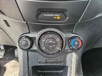 Ford Fiesta 1.0 SCI 12V 80 Hatchback  Benzine 999cc 59kW (80pk) FWD picture 11