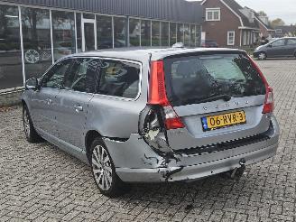 Volvo V-70 2.0 D3 20V Combi/o  Diesel 1.984cc 120kW (163pk) FWD picture 3