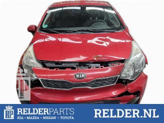 Vrakbiler auto Kia Rio Rio III (UB), Hatchback, 2011 / 2017 1.4 CVVT 16V 2013/6
