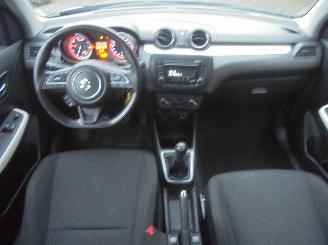 Suzuki Swift Comfort Smart Hybrid, Airco, Cruise control, Brake assist picture 10