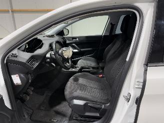 Peugeot 308 1.2 PureTech 81kW Blue Lease picture 28