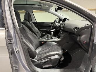 Peugeot 308 1.2 e-THP 96 KW Airco Premiere picture 33