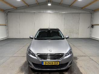 Peugeot 308 1.2 e-THP 96 KW Airco Premiere picture 4