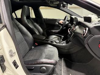 Mercedes Cla-klasse 180 90kW Edition 1 Panoramadak picture 36