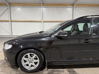 Volvo V-70 2.0T4 140kW Automaat Inscription Edition Pano picture 13