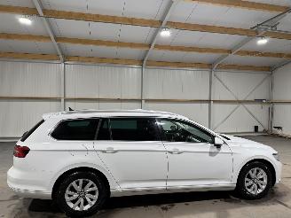 Volkswagen Passat 1.6TDI 88kW Clima Connected Series picture 5