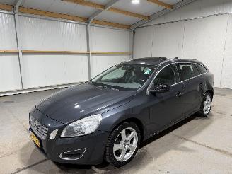 Volvo V-60 2.4D5 151kW Automaat Summum picture 9