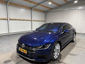 Volkswagen Arteon 2.0TSI 140kW Automaat Pano Business R picture 10