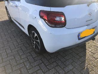 Citroën DS3 DS3 1.6 e-HDi So Chic picture 7