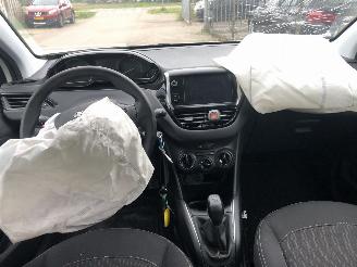 Peugeot 208 208 1.5 BlueHDi Blue Lease Active picture 12