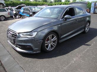 Salvage car Audi A4  2014/1