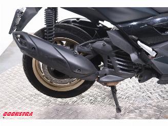 Yamaha  X-Max 125 LED 11.276 km! picture 14