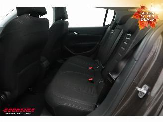 Peugeot 308 1.6 THP Première Pano Navi Xenon Clima Cruise picture 16