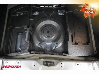 Peugeot 308 1.6 THP Première Pano Navi Xenon Clima Cruise picture 8