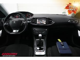 Peugeot 308 1.6 THP Première Pano Navi Xenon Clima Cruise picture 13