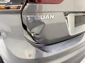 Volkswagen Tiguan 1.4 TSI Comf.Business Pano picture 19