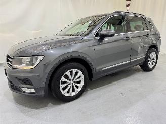 Volkswagen Tiguan 1.4 TSI Comf.Business Pano picture 12