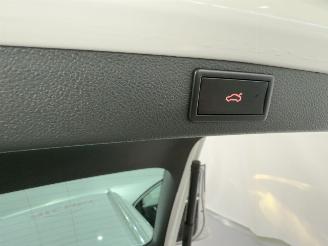 Skoda Superb Combi 1.8 TSI Comf. Bus. Aut picture 25